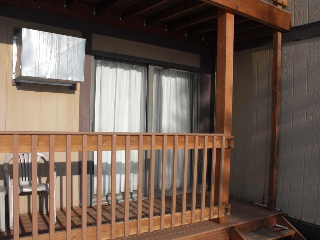 Flaming Gorge Resort Dutch John Room photo